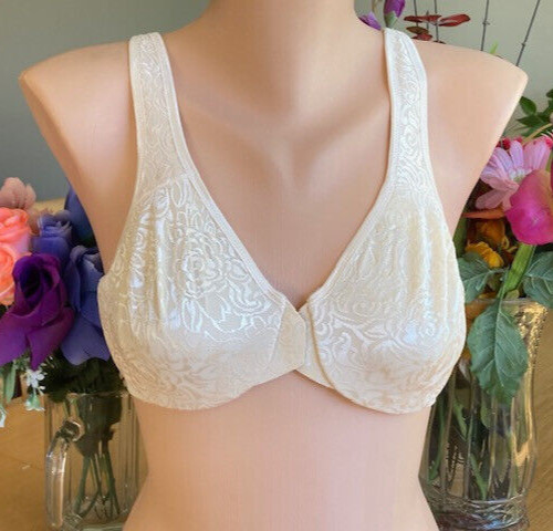 1024 BREEZIES 34C Ivory Front Closure Smoothing Back Underwire Bra #6082