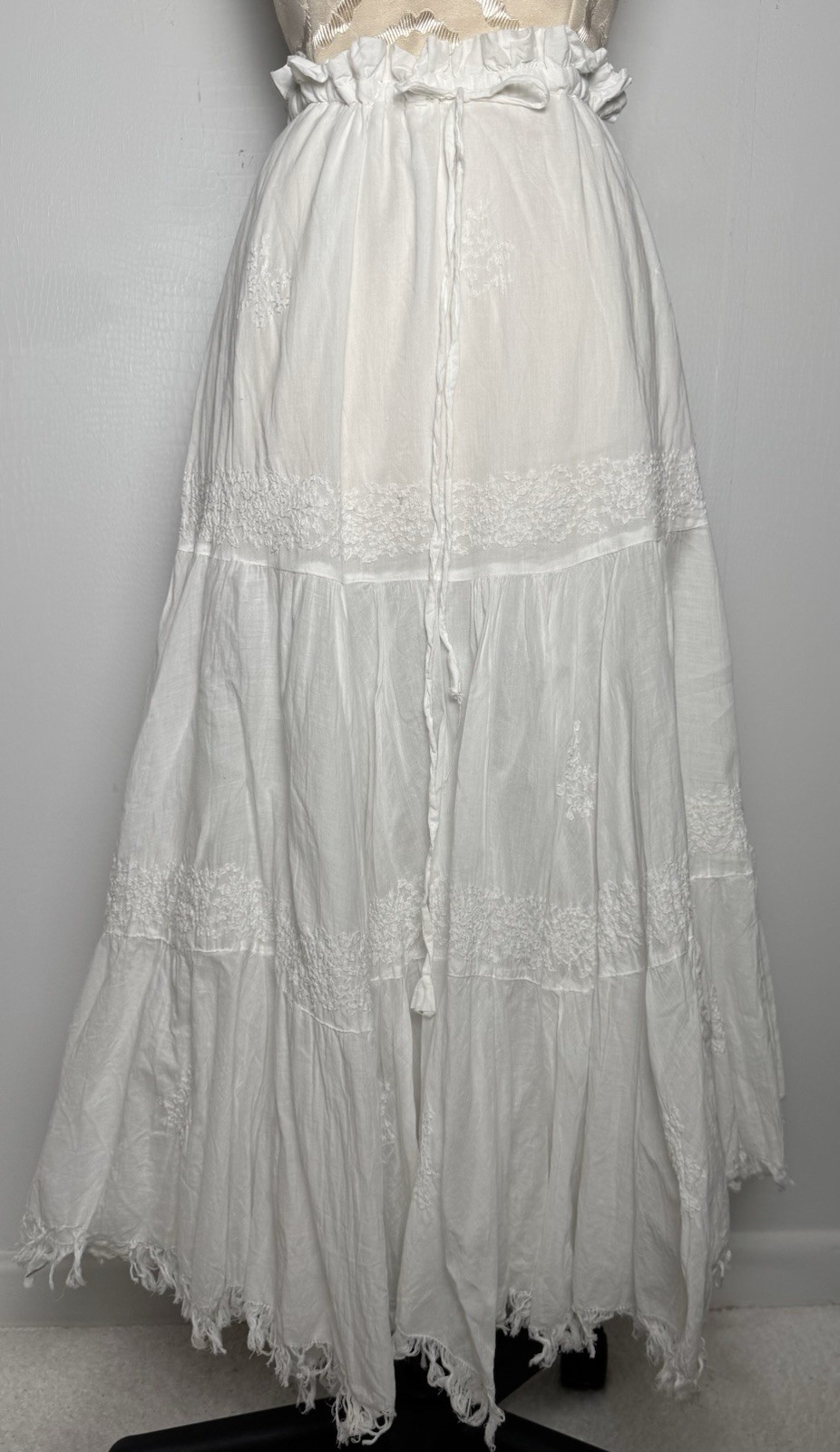 Vtg White Cotton Maxi Skirt Floral Embroidered OS Boho Fringe Rupees India