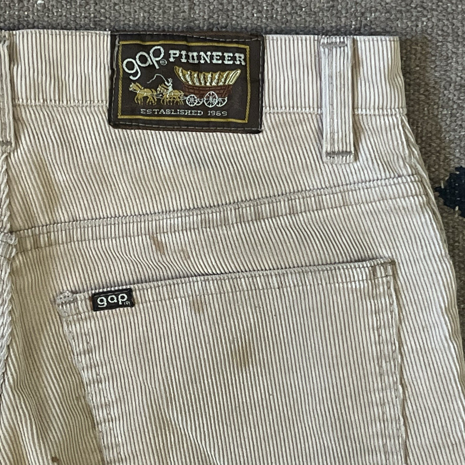 Vintage 80s Gap Pioneer Corduroy Pants Womens 28×30 Beige Distressed Cords
