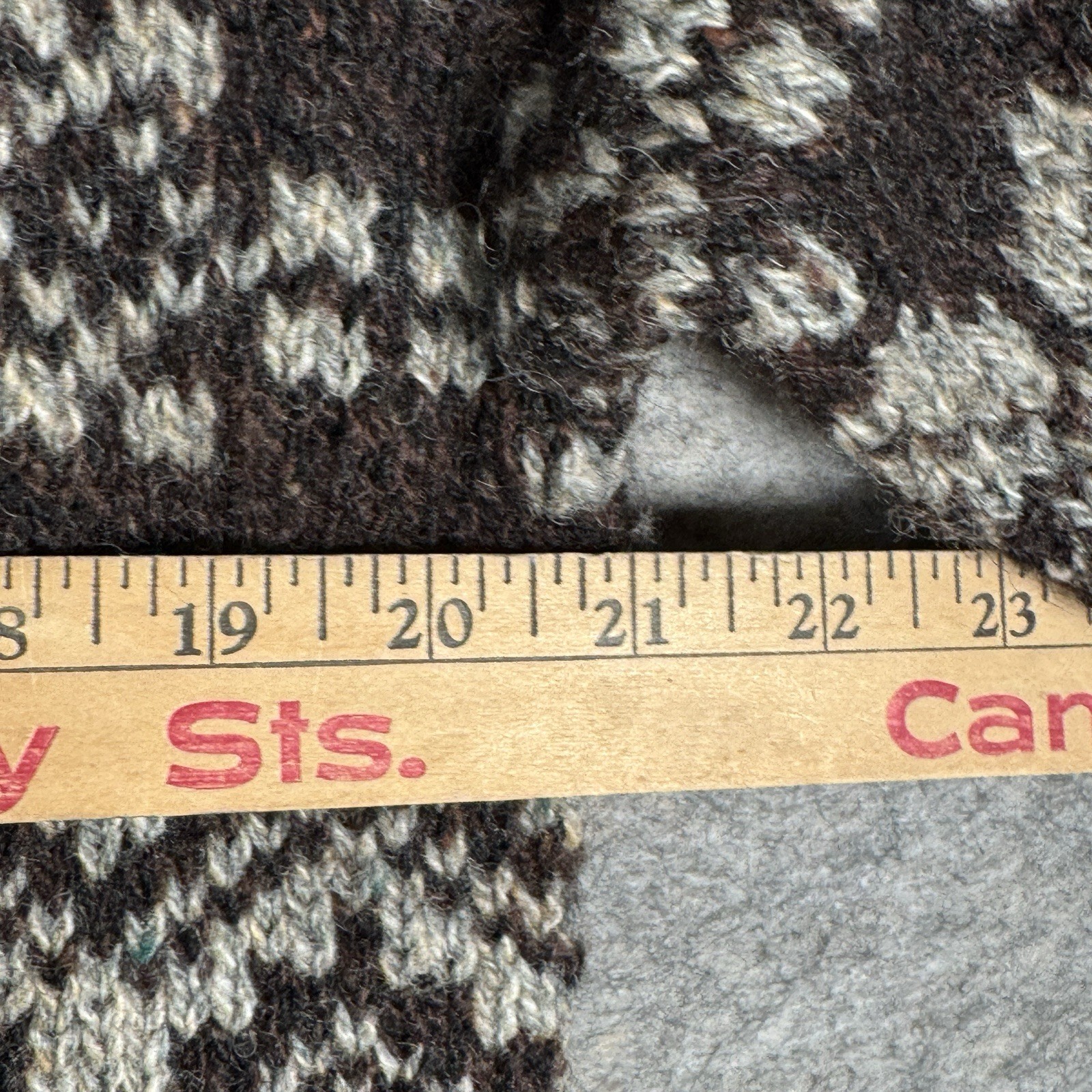 Vintage 90s Womens LL Bean Brown Patterned Wool Blend Sweater Size M 21×25