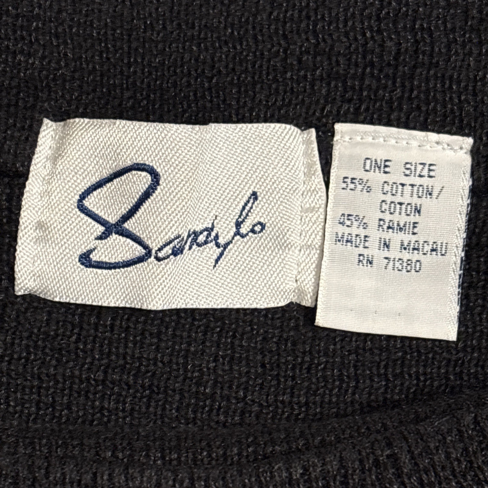 Vintage 80s Sandylo Sweater Great Condition. Black White Gold. ￼