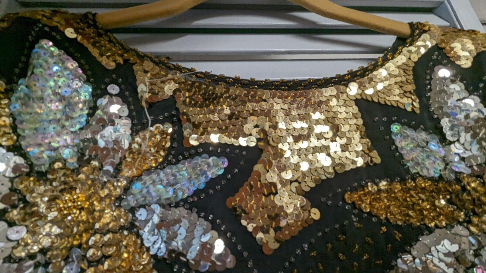 Elaborate Vintage Used Women’s ISABELLE Designer Sequins Blouse Medium Size