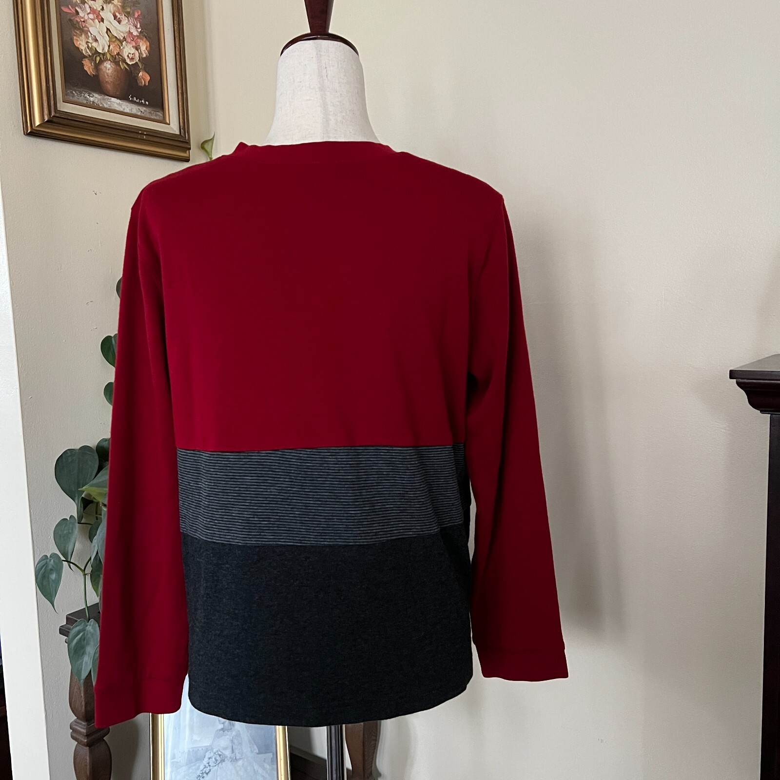 Eccobay Vintage Red Gray Black Cardigan Knit Top sz M