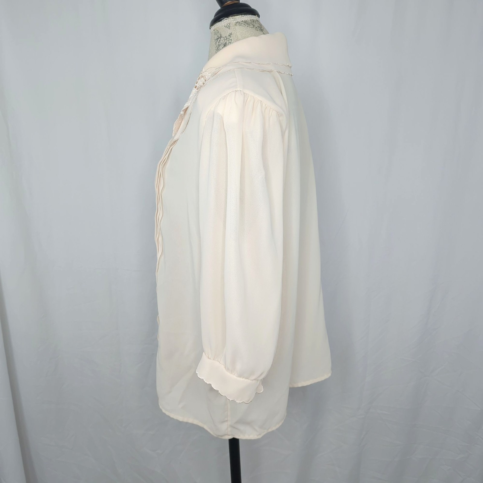 Vintage 80s Josephine Top Large Cream Pin Tuck Blouse