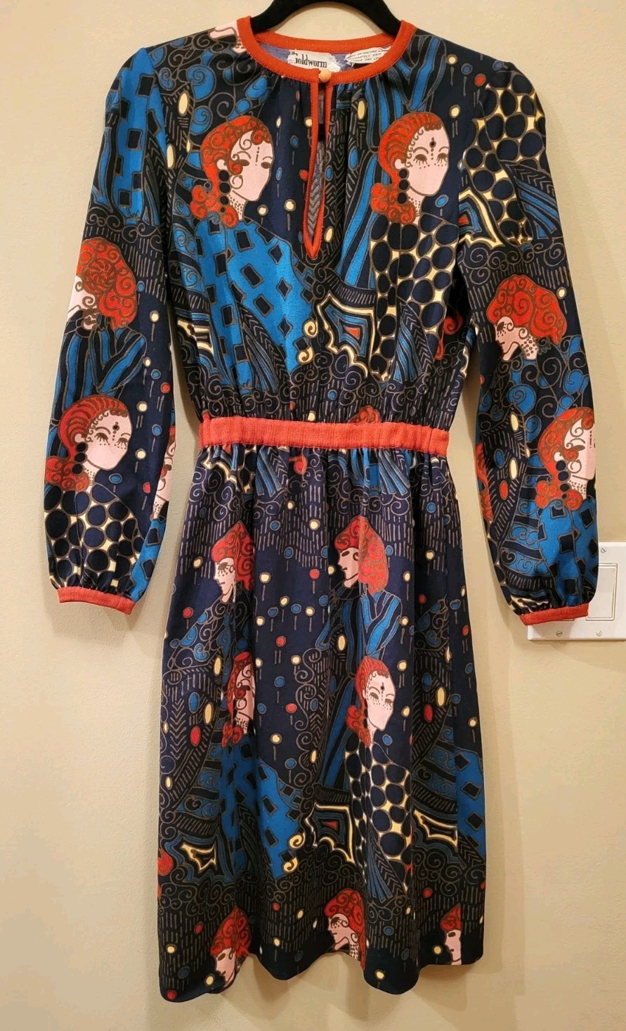 Vintage Goldworm Dress Size 8. Italy