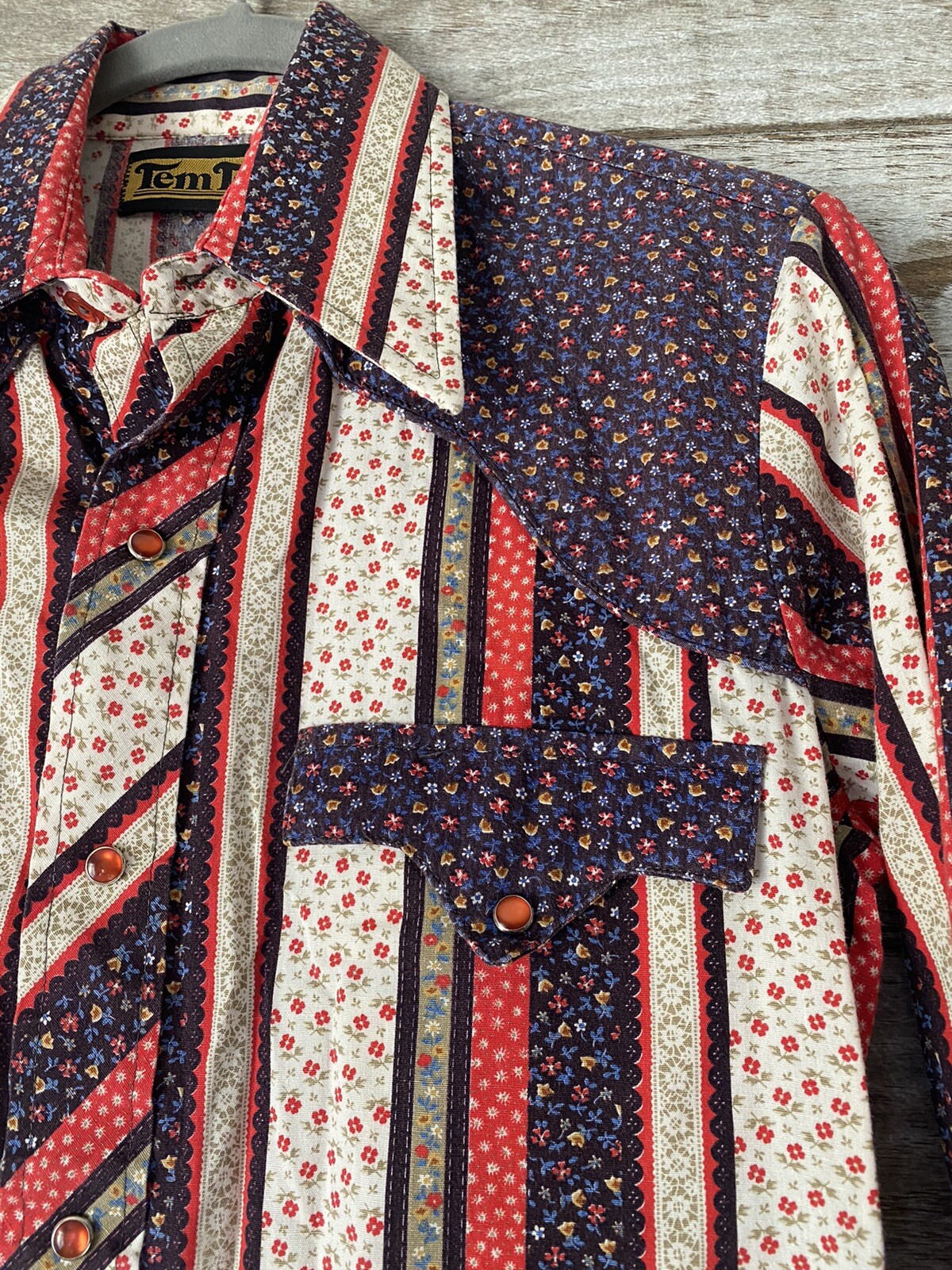 Vintage Tem Tex Western Flair Women’s Long Sleeve Rockabilly Floral Snap shirt