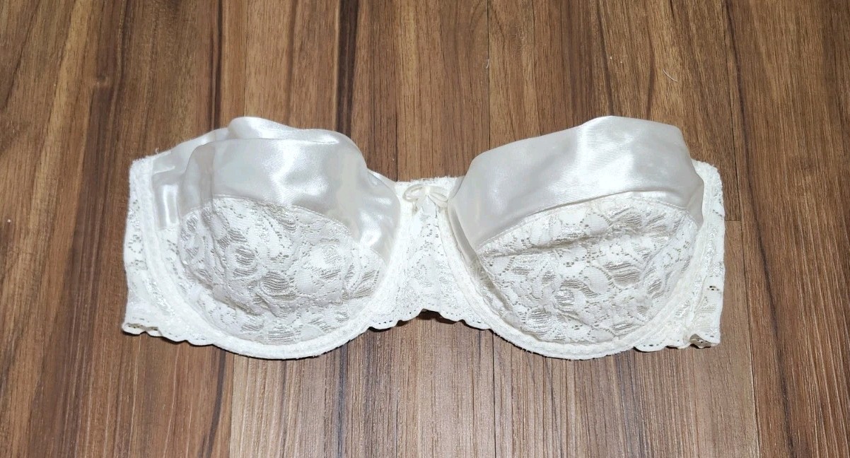 VTG Maidenform 34C Satin & Lace RENDEZVOUS Strapless Underwire Bra #8355 White