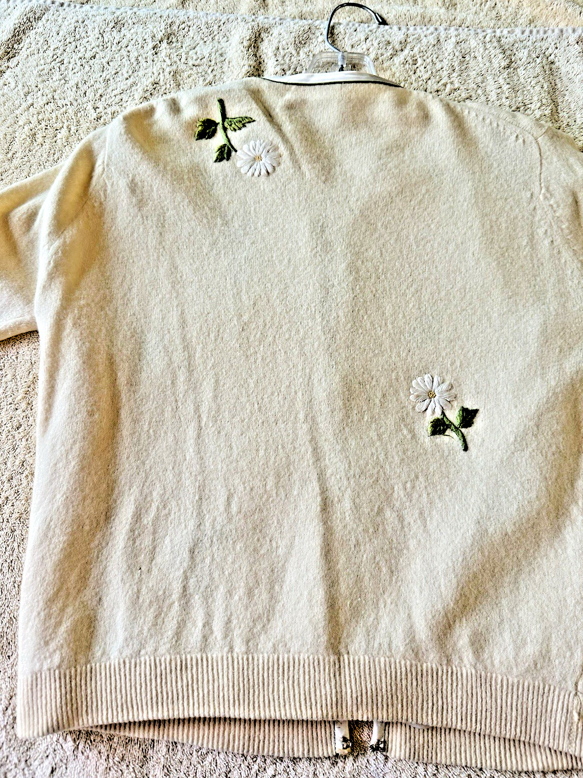 Vintage 1960’s Women’s Angora/Lambs Wool Cardigan By Atkins Hong Kong SMALL s40