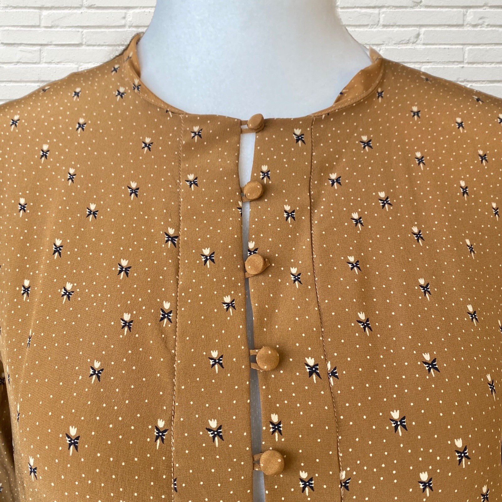 Vintage 70’s Brown Floral Print Silk Blouse – Charles Jourdan Paris Hippie Boho