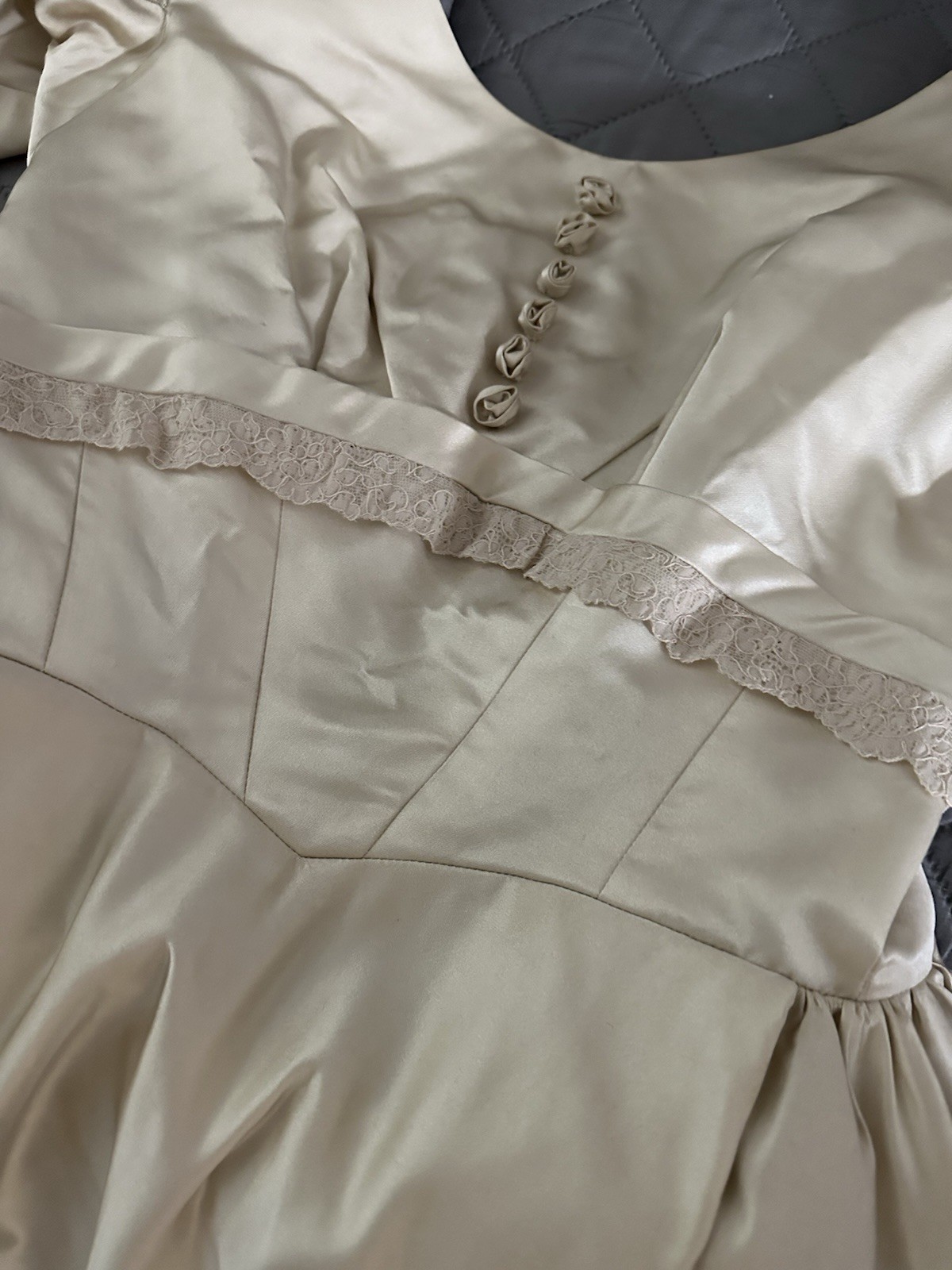 1950s Vintage Priscilla Of Boston Ivory Satin Gown V Bodice /Neck 3/4 Sleeve