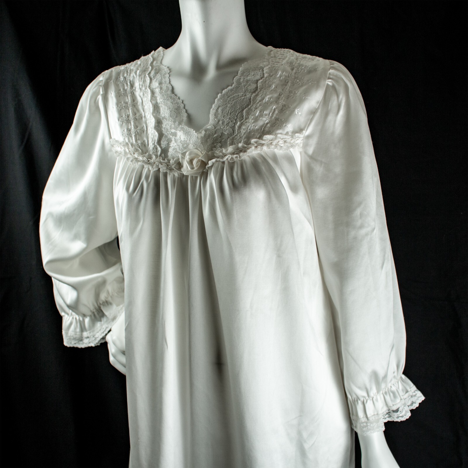 Vintage 1940’s White Lace Women Retro Night Dress Sleepwear Size L