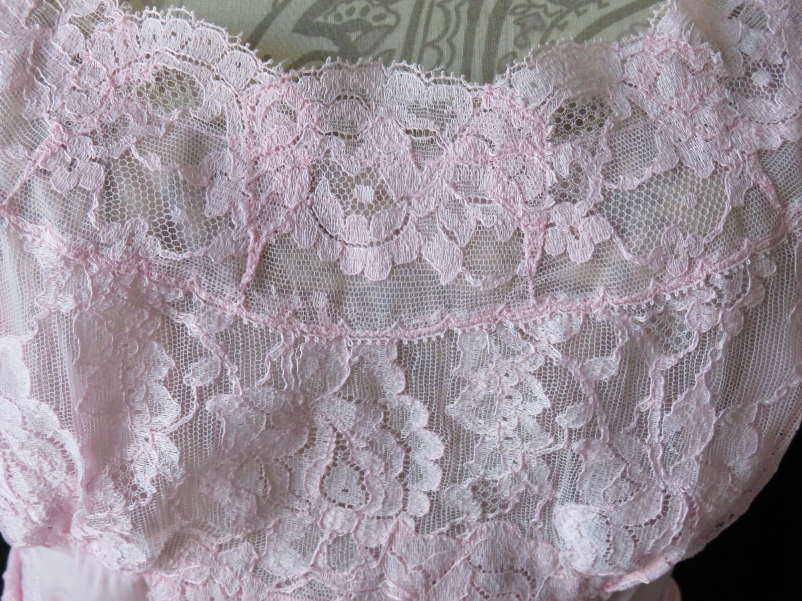 Size 34 Long Sheer Light Pink Nightgown by Vanity Fair – Sexy Lace Bust Flowing