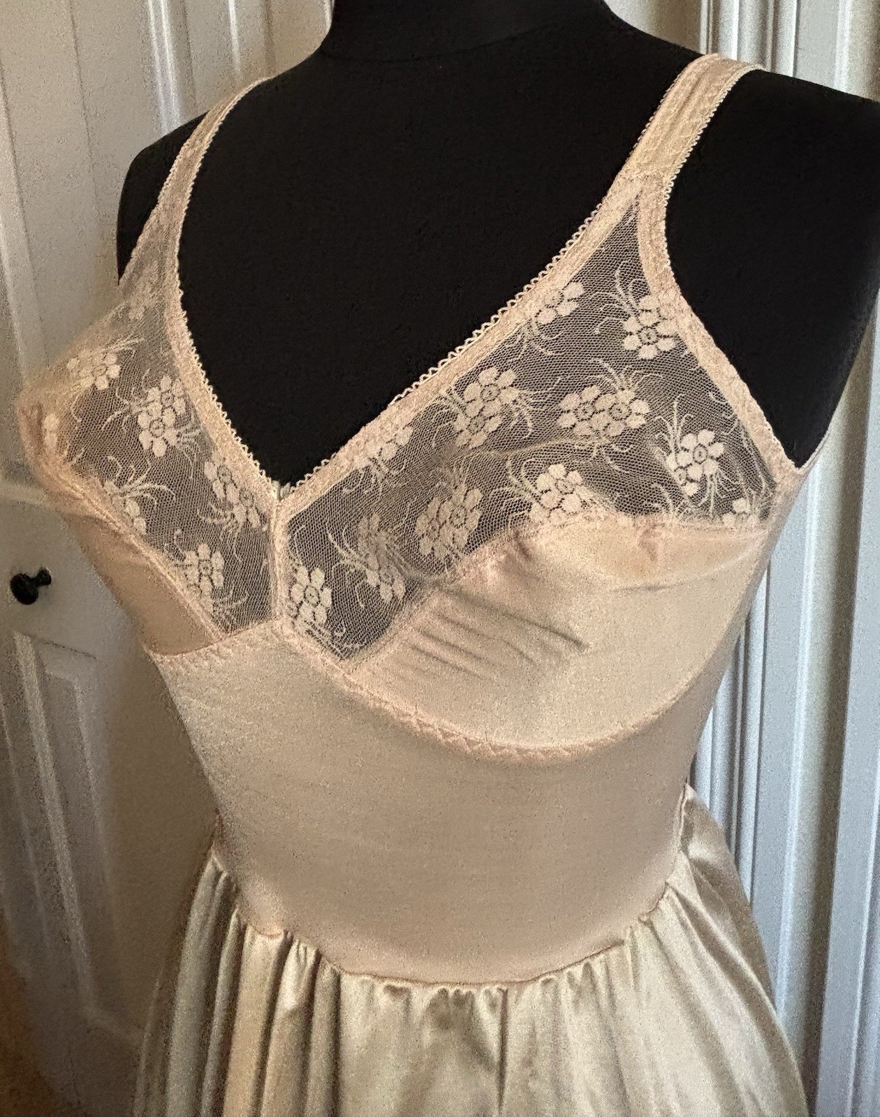 Vintage Another Youthful Creation Lace Hem Full Slip Stretch Bodice 1/2 Lace Bra