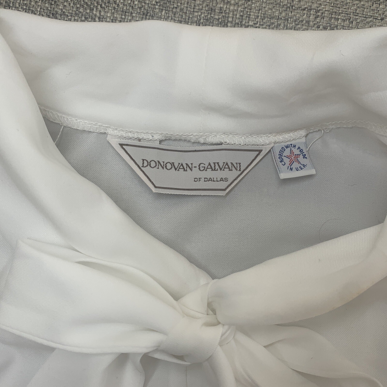 Vintage Donovan-Galvani Of Dallas White Blouse Size 20 BowTie USA *small stain*