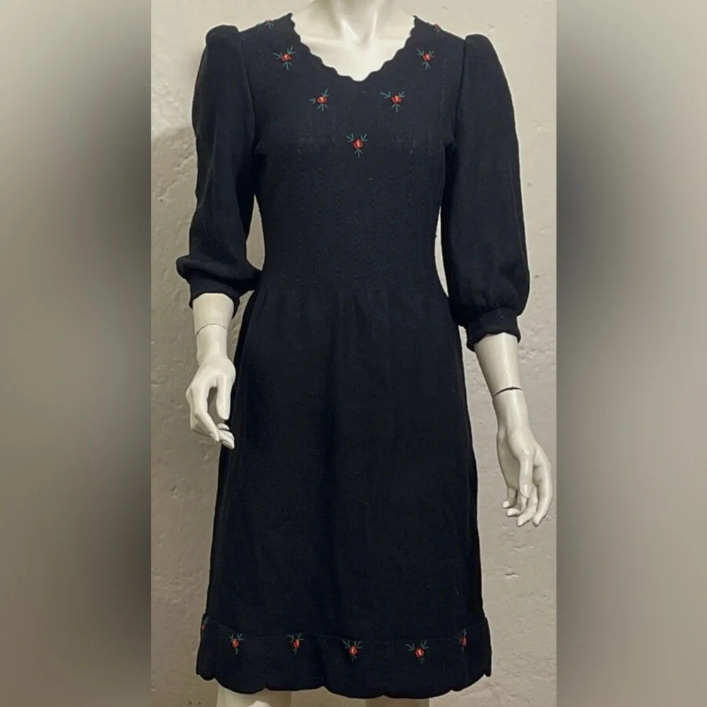Vintage 80s ADOLFO at Saks Fifth Ave Black Knit Floral Dress Wool Blend Sz Small