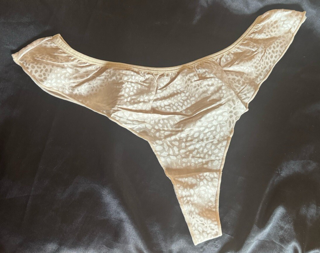 Sexy Vtg Style 1980s Satin Flutter Ruffle Cream Gold Print Thong Panties Sz L