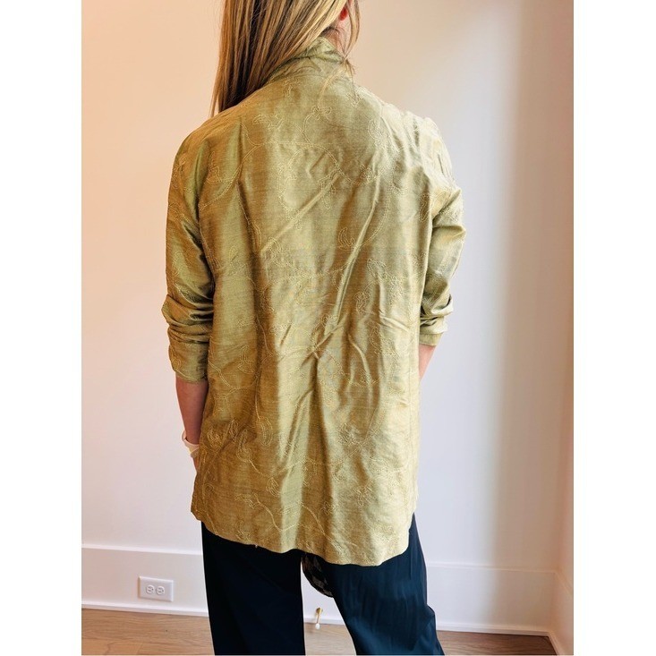 Vintage Silk Blend embroidered tunic. Size Large. Cottagecore. 90s Tapestry