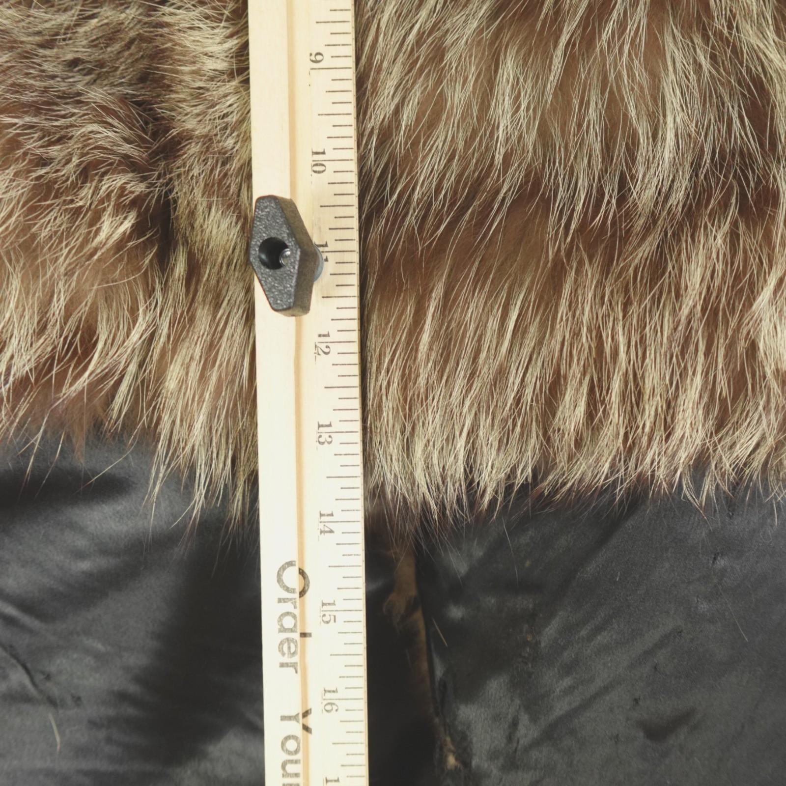 Vintage Raccoon Fur Cape Stole Sarian New York Real Fur Shoulder Wrap AS IS Tear
