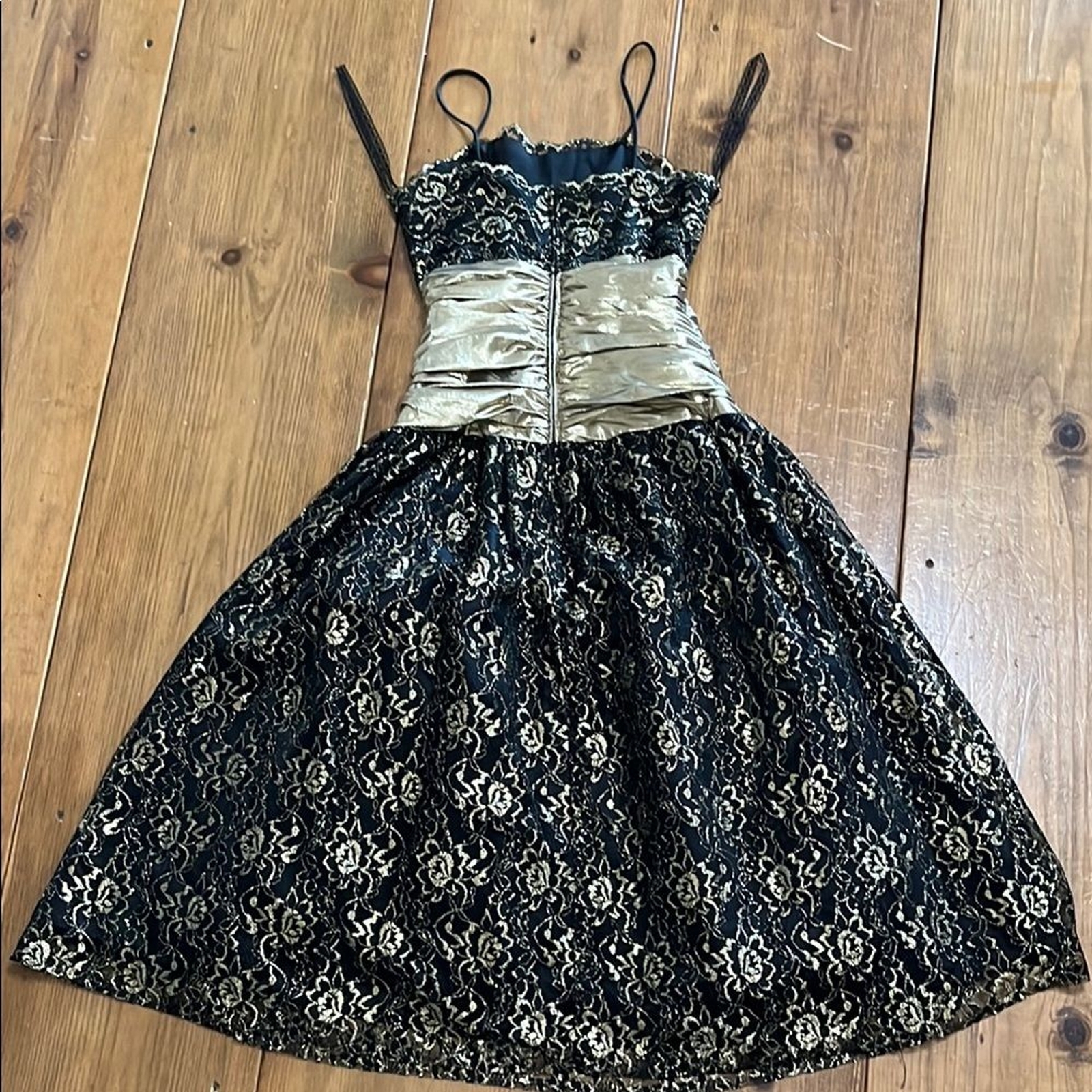 VTG 80s Black and Gold Lace Spaghetti Strap Cocktail Prom Dress with Tulle