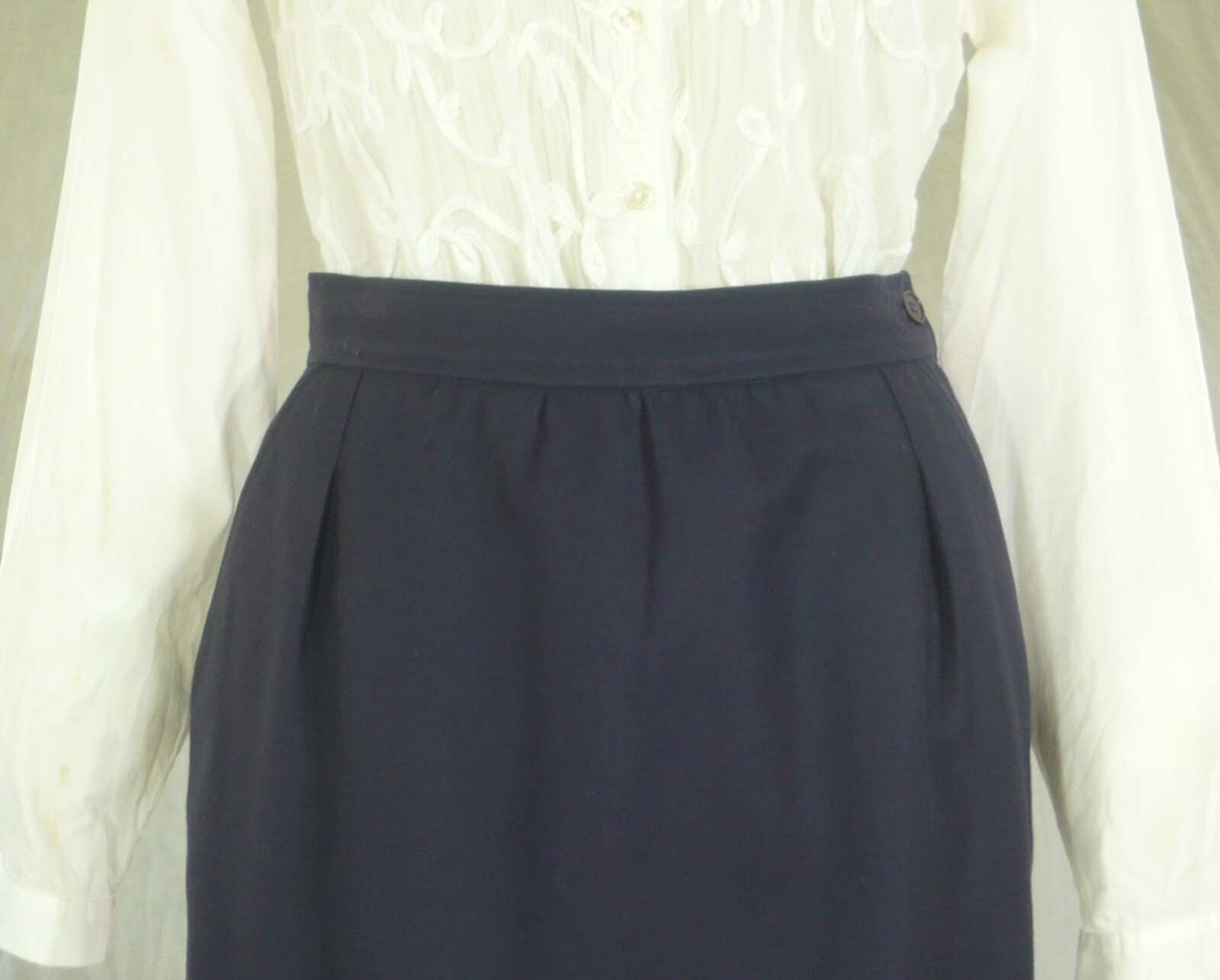 YVES SAINT LAURENT vintage 70s NAVY WOOL SKIRT French style deluxe 6