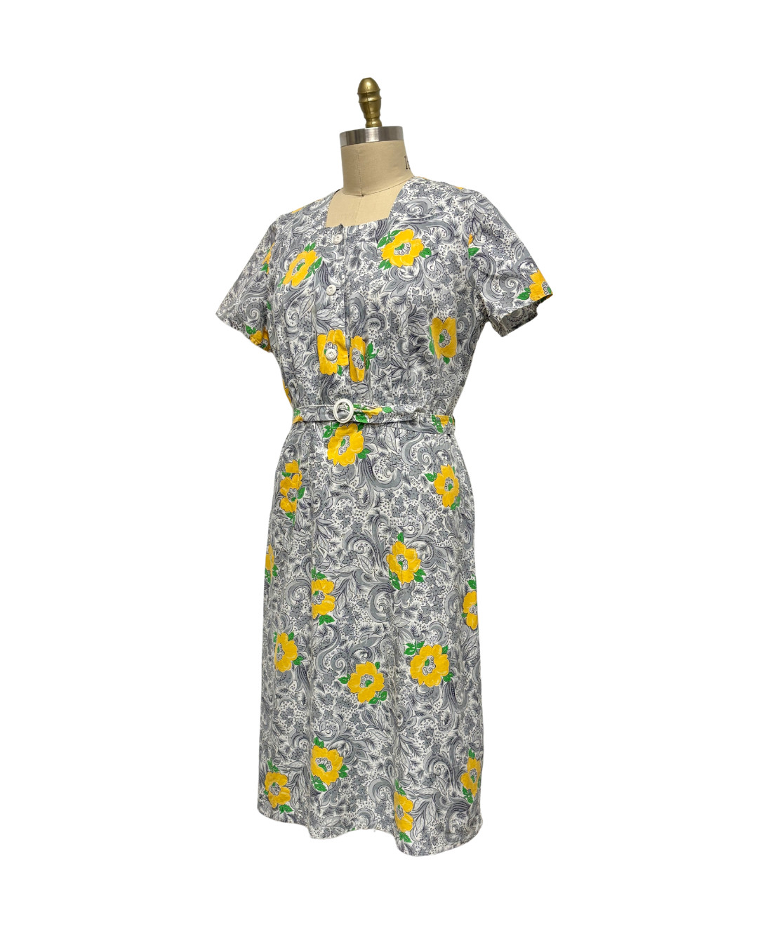 1940s PLUS SIZE YELLOW FLOWER PRINT DRESS | 1940s VINTAGE PLUS SIZE COTTON DRESS