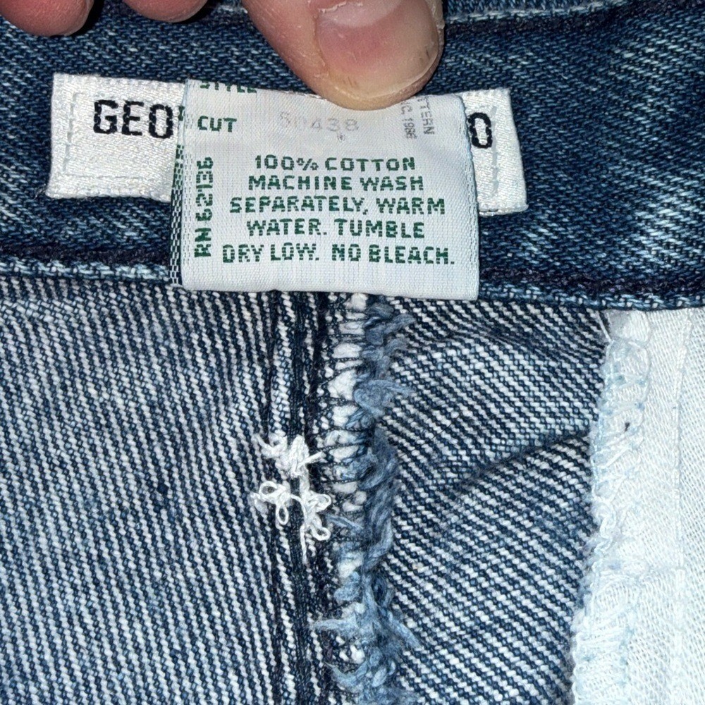 👖 GUESS by GEORGES MARCIANO Vintage 80s High Rise Jeans Tagged 32, Waist 28″