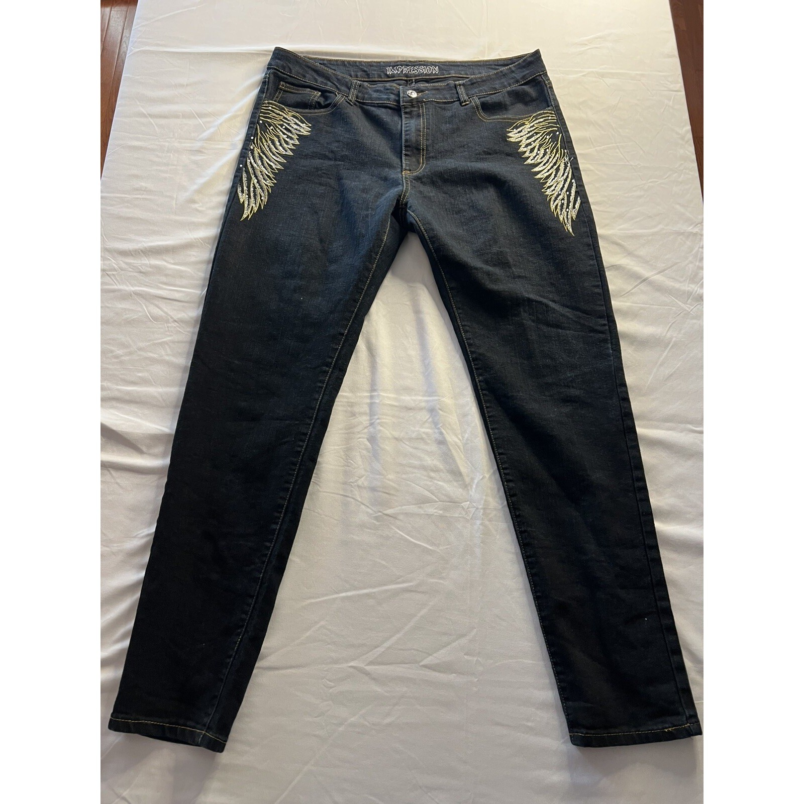 Impression Vintage 00’s Grunge Cybercore Y2K Jean Britpop 19 PLUS BRATZ Festival