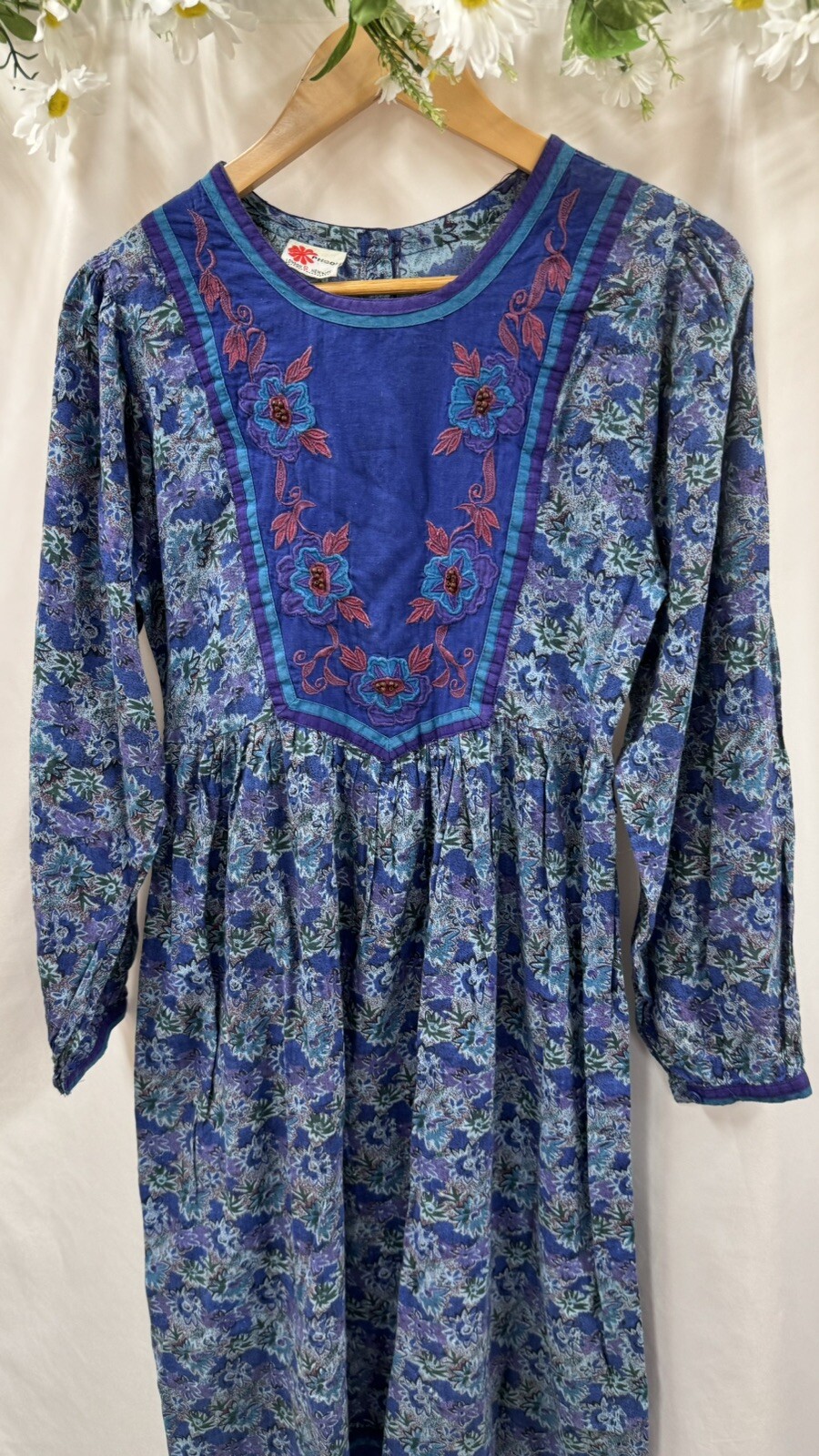 Rare Vintage phool Indian Cotton Dress Beaded Embroidery