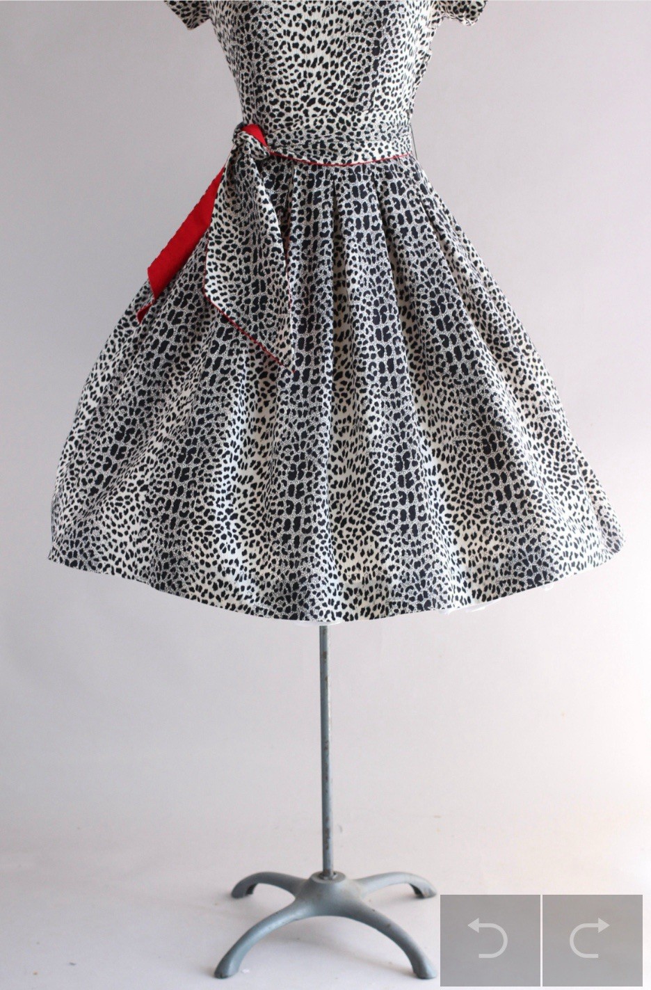 Vintage 1950s Peggy Page Cheetah Print Dress w/ Original Waist Tie S