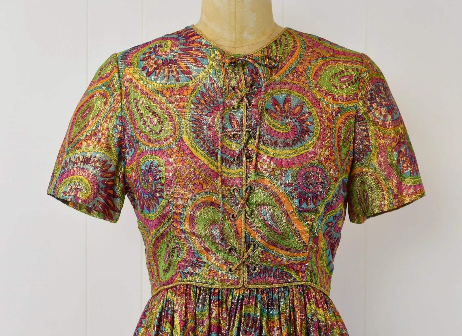 Vintage 1960s 70s Mollie Parnis Gold Metallic Colorful Psychedelic Paisley Dress