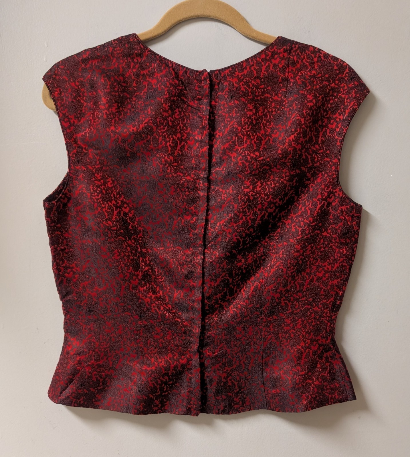 Vintage 60’s Jacquard Satin Red Black Cropped Evening Top Back Metal Zipper M