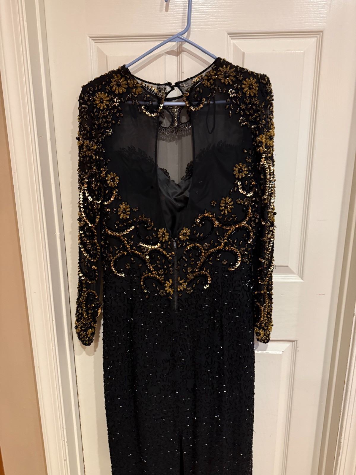 VINTAGE EVENING GOWN BALUCHI SZ 16 LONG SLEEVES BLACK BEADED LINED GOWN HEAVY