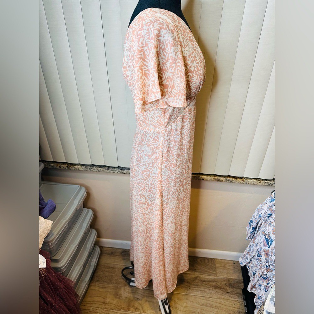 Bonnie Strauss Vintage Floral V-Neck Pink Maxi Dress