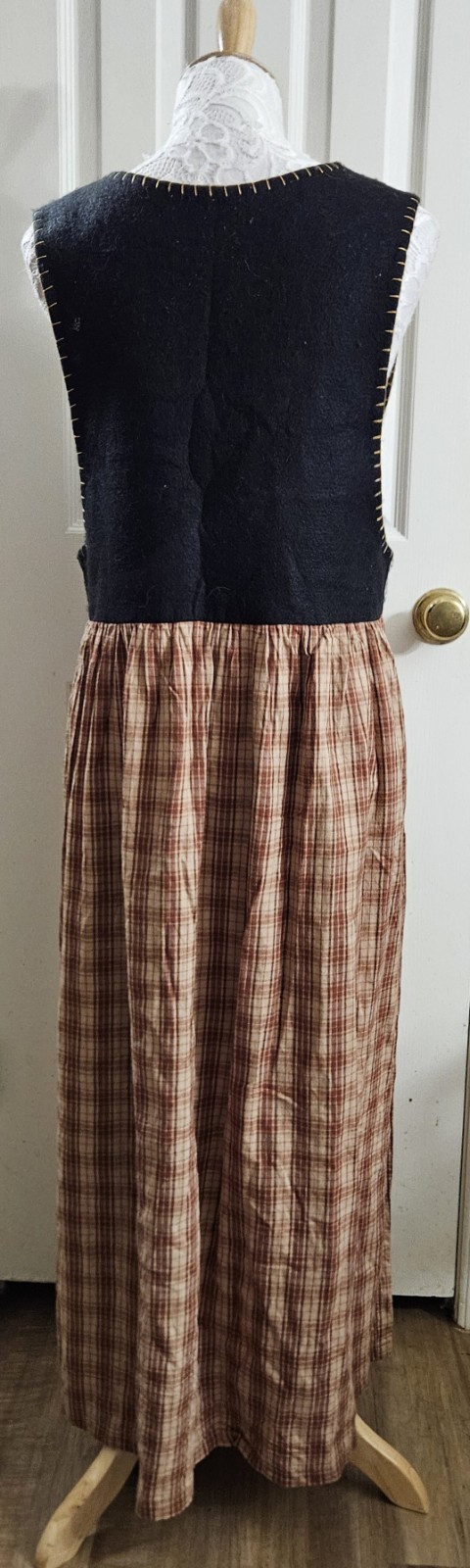 Bear Appliqued Jumper Dress Vintage 1980s Cottagecore Hand Crafted Sz. M