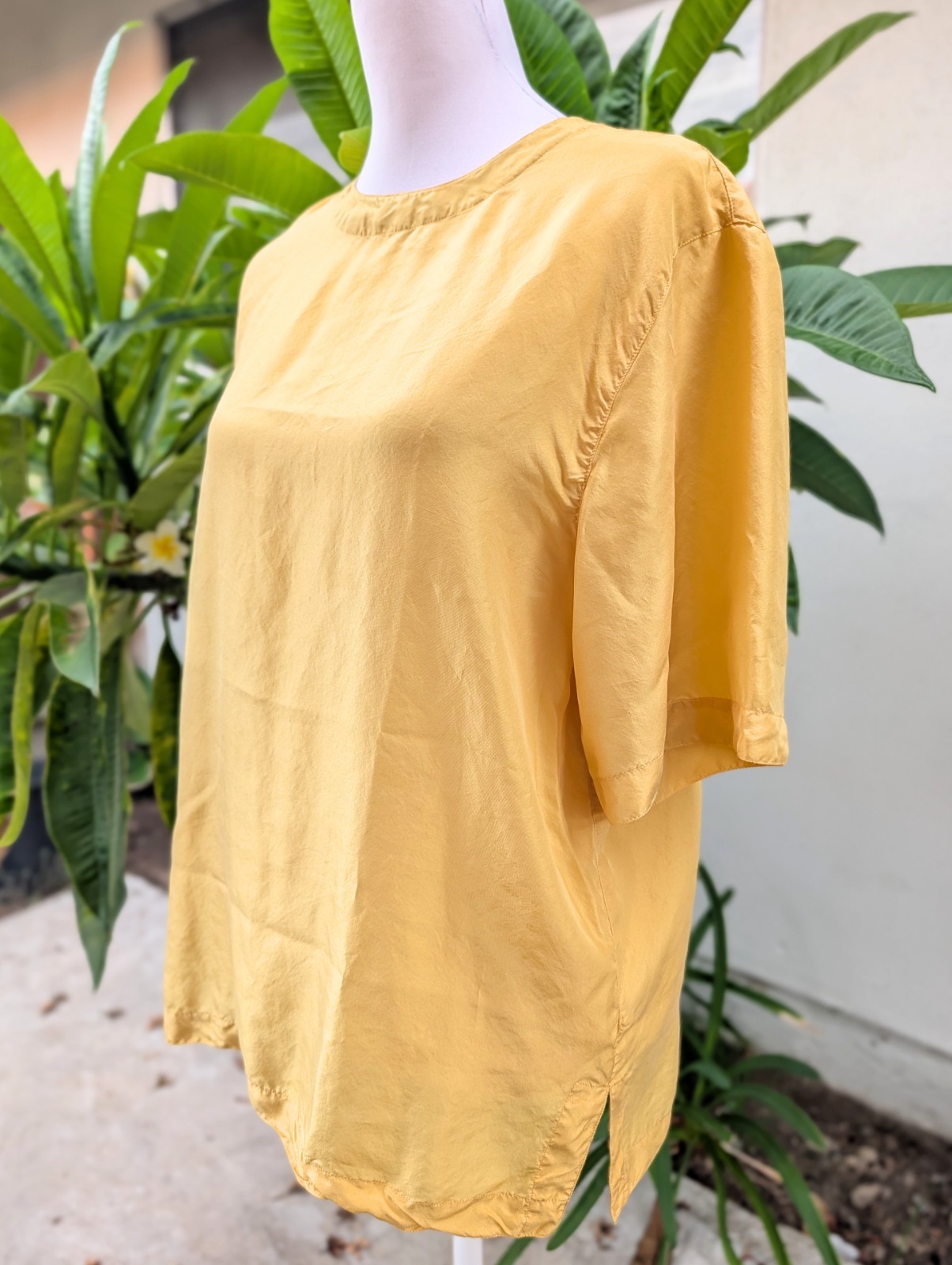 Pacific Silk & Studio Clothing Co vintage 100% silk yellow short sleeve EUC M