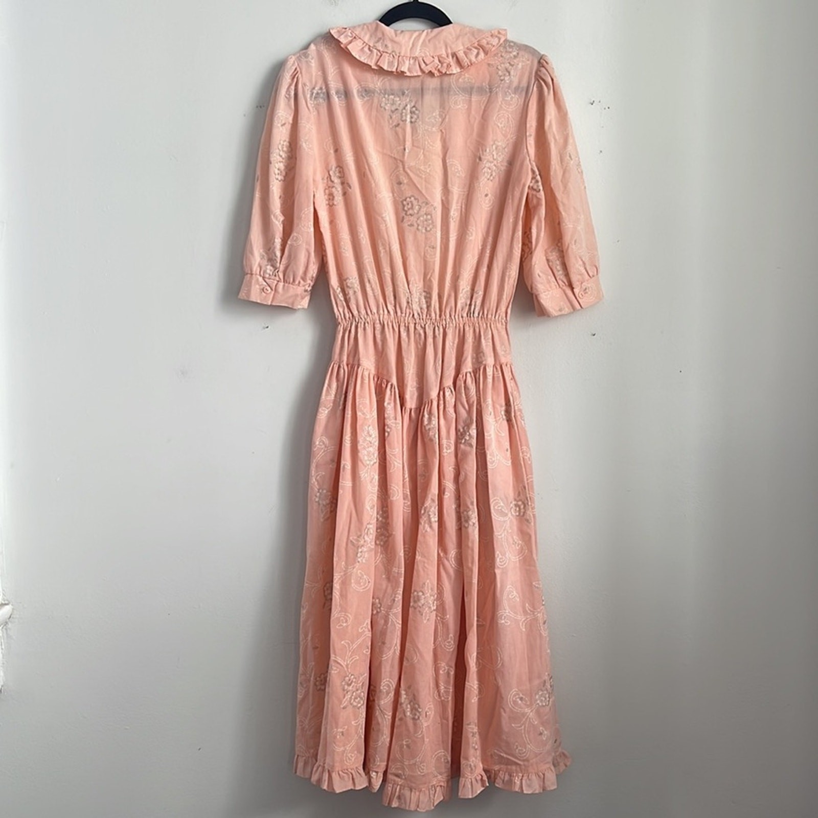 Vintage California Connection metallic flower print puff sleeve ruffle hem dress