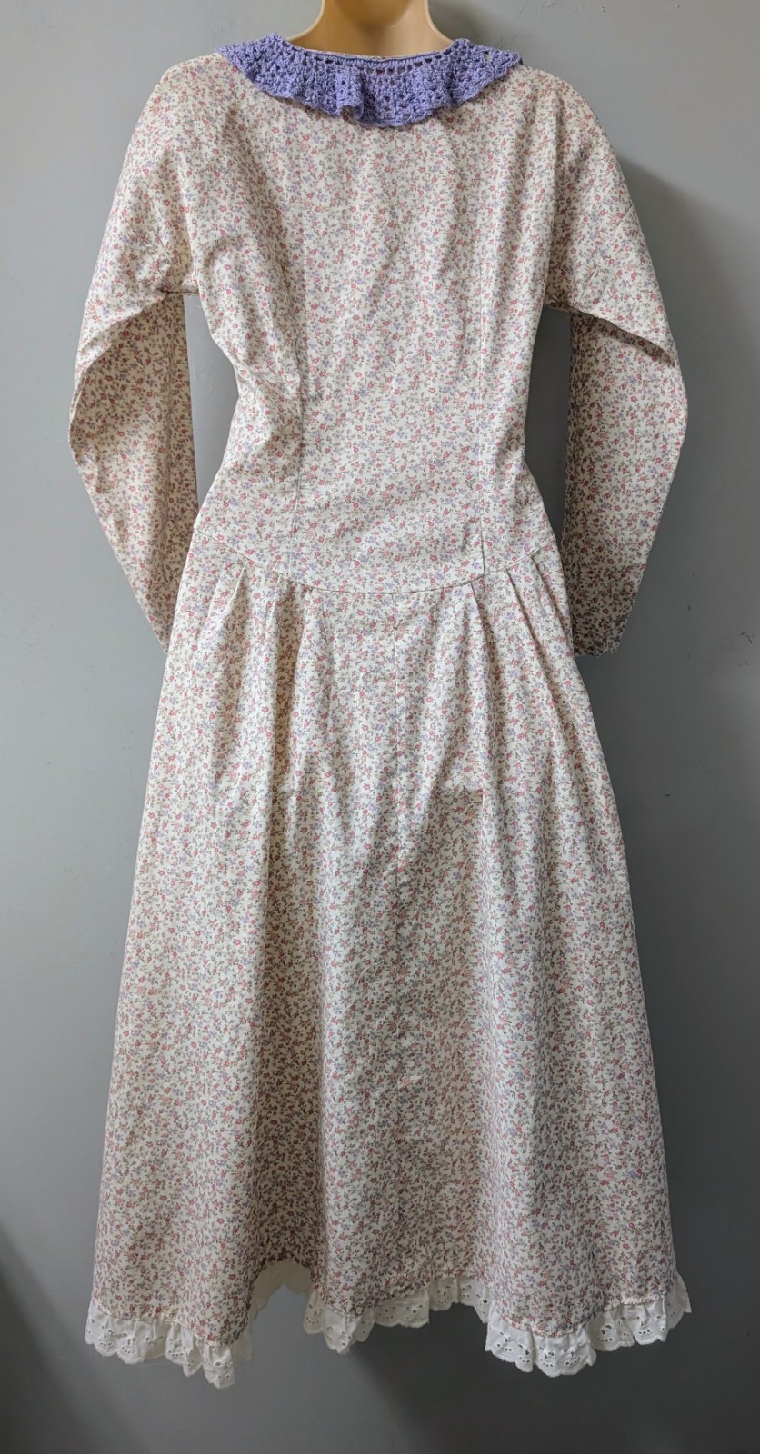Vintage 40’s 50’s Tiny Floral Prairie House Dress Crochet Collar Chore Flaws S