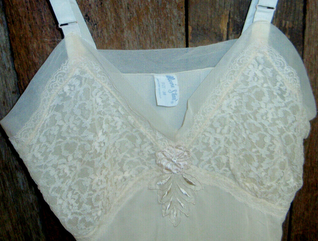 Vintage MOVIE STAR Lace Blush Beige Full Slip 36 Tricot Petticoat Lingerie VGC