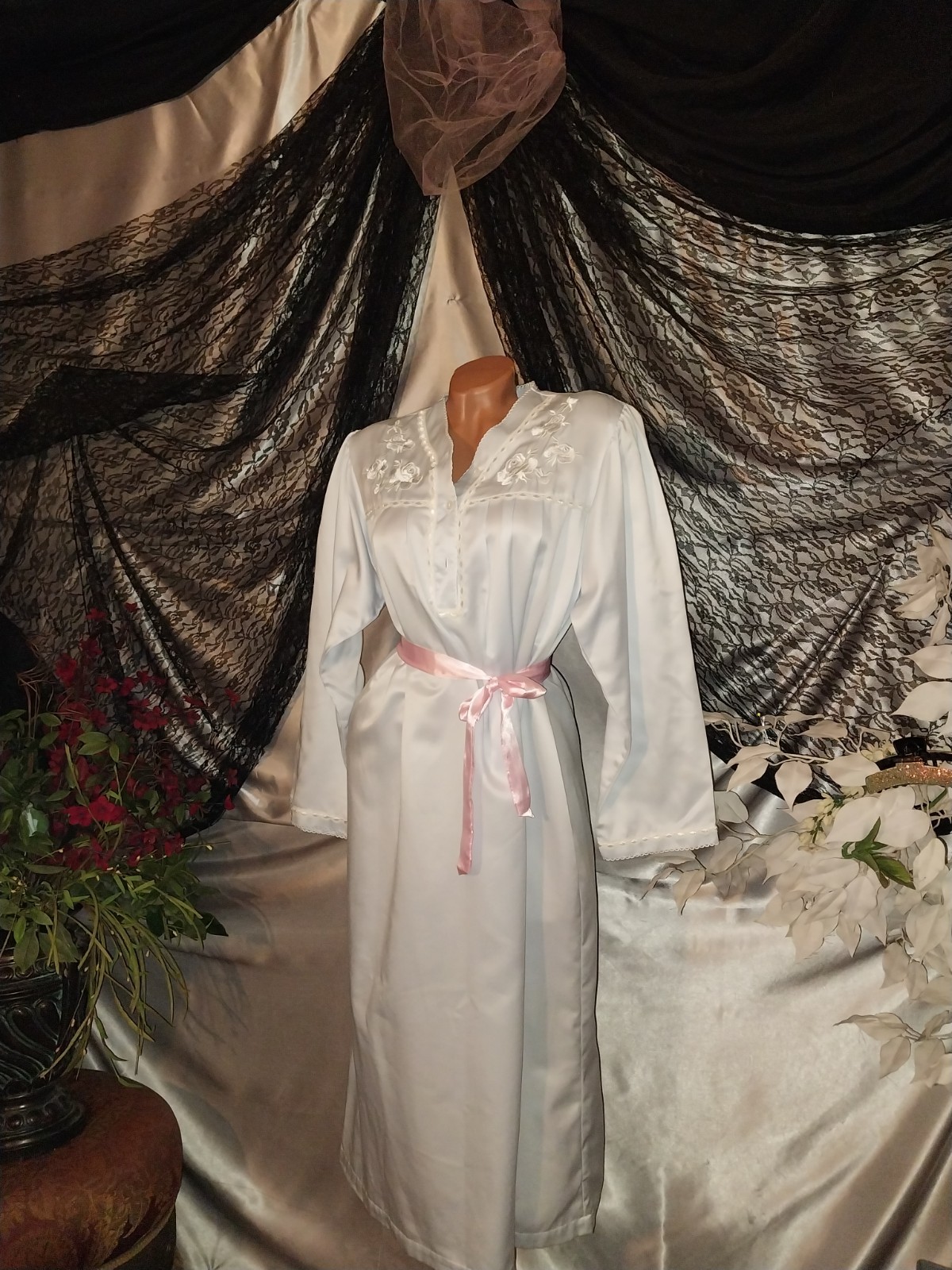 VTG SATIN shiny miss elaine baby blue Anastasia Poets Pullover Robe Nightgown M