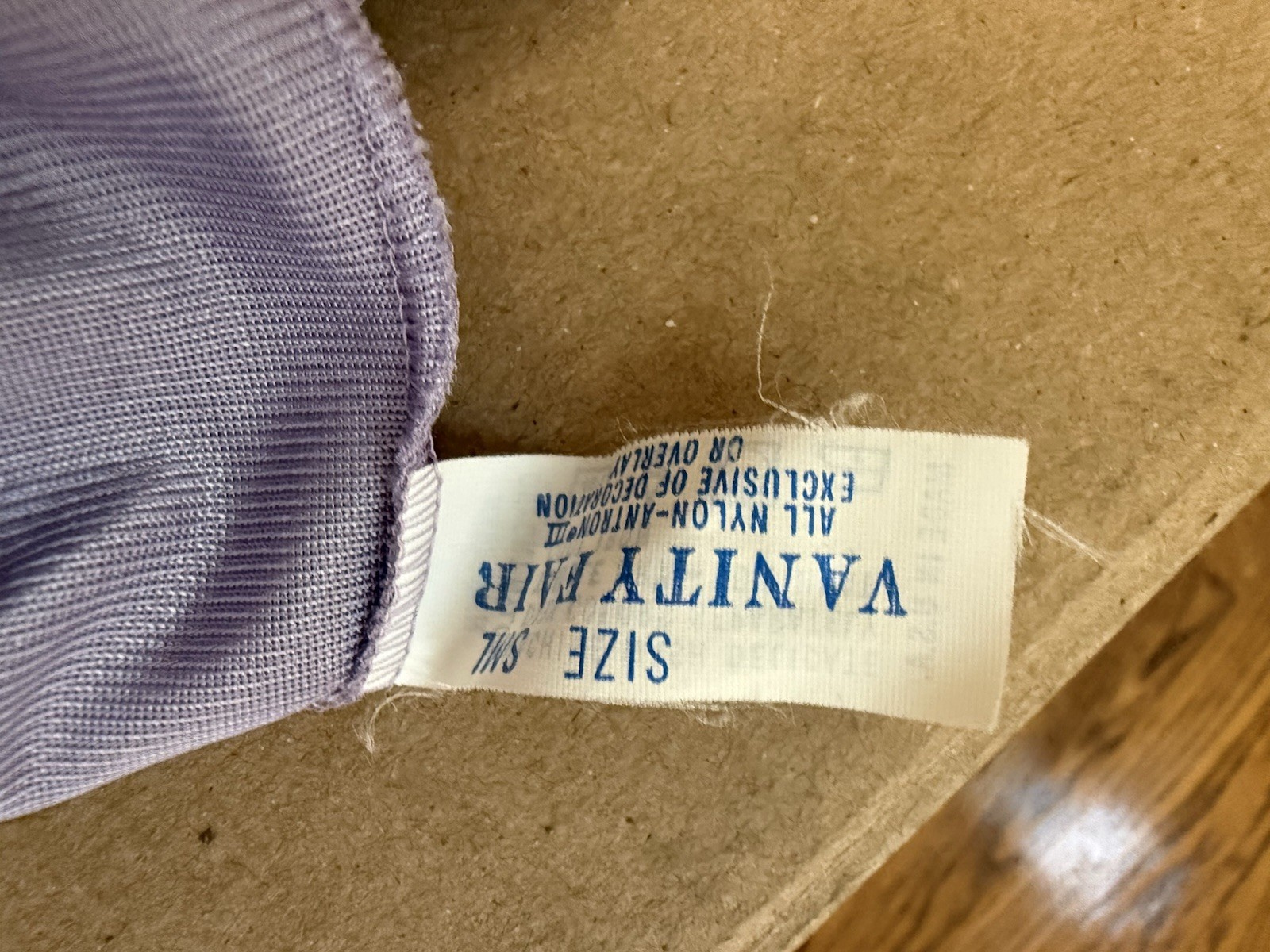 VTG 70s 80s Vanity Fair Lavender Nylon Tricot Nightgown Lace Cap Sleeve Small