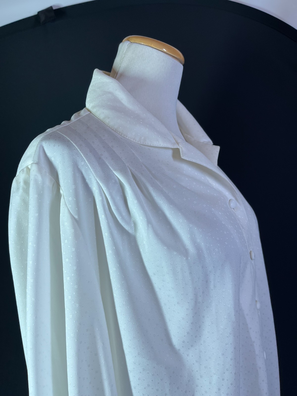 Vintage Leslie Pomer Size M? White Nightgown Long Sleeve