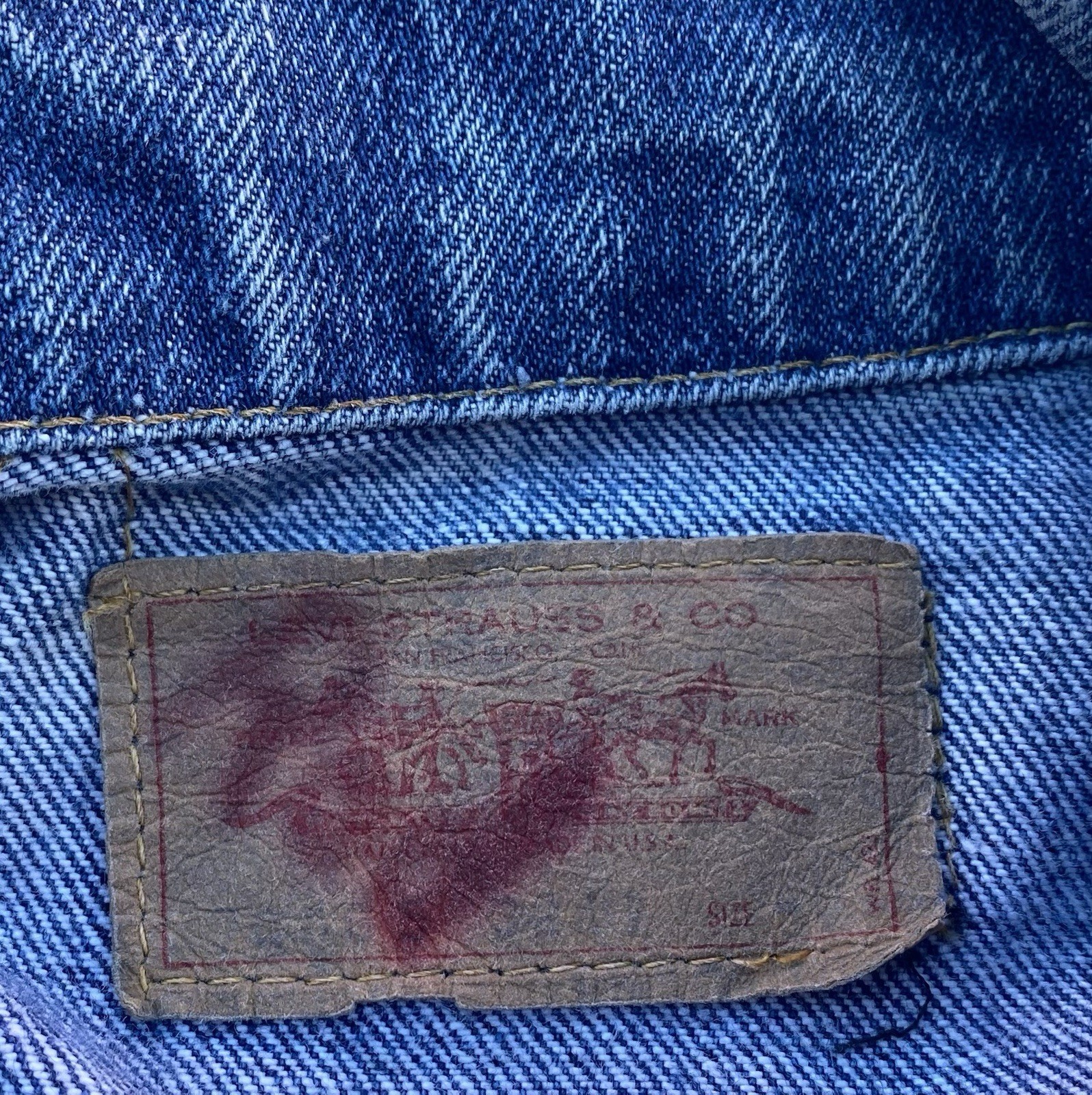 1970’s AUTHENTIC LEVI’s SMALL “e” VINTAGE INDIGO DENIM JACKET SIZE 46