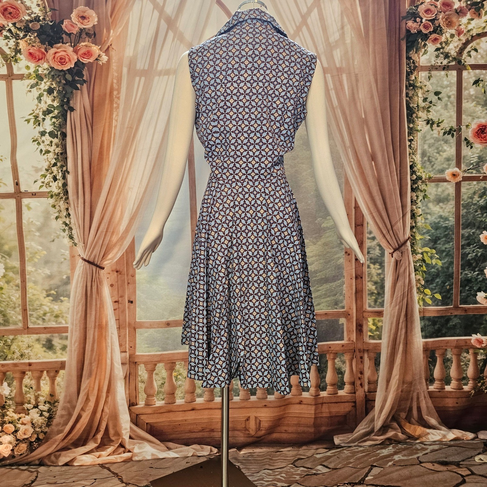 Vintage 1970s Dress Fit and Flare Sandy Lane Blue Brown Geometric Print Buttons