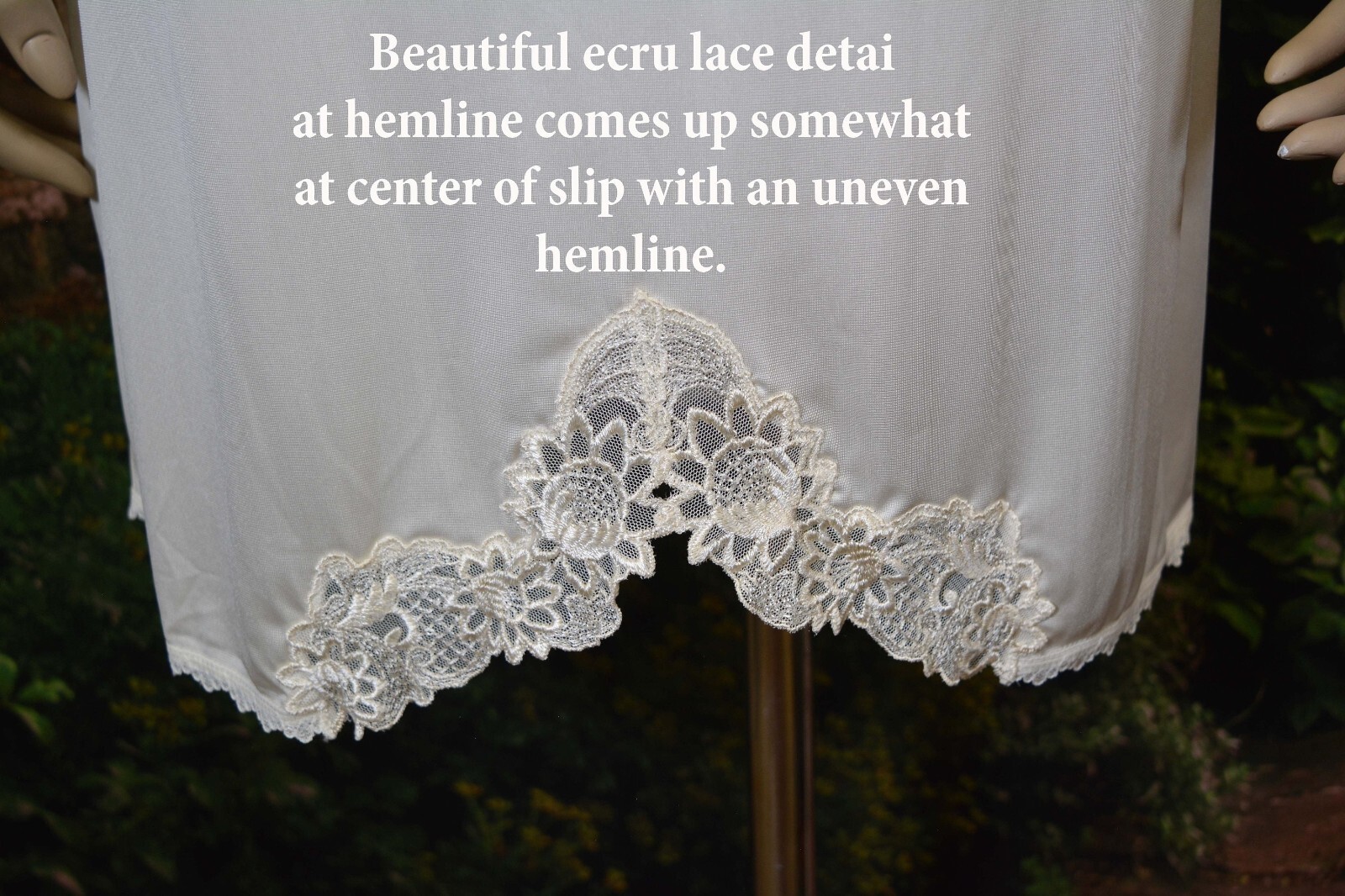 UNWORN Shadowline Ivory White Slip, NOS w/Original Tags, Bodice Lace VTG 90’s