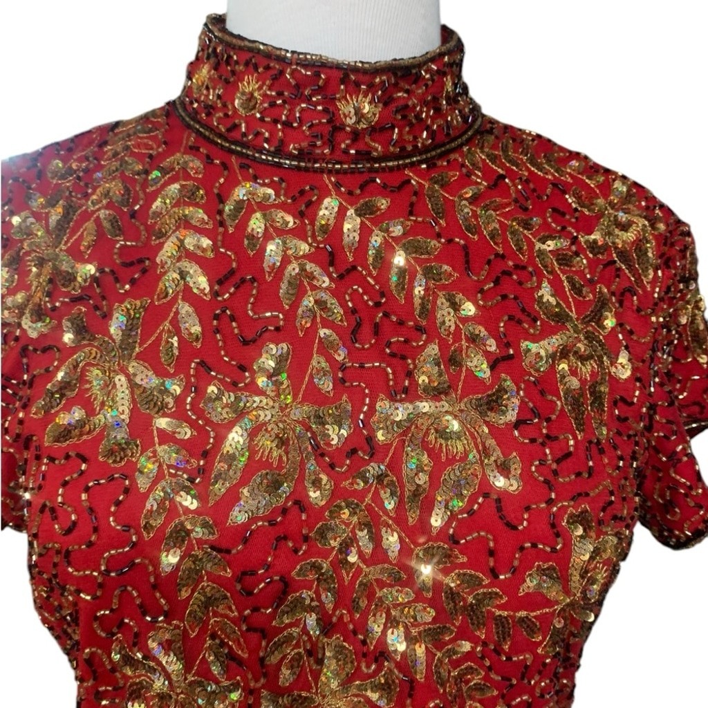 Vntg 90’s Marina red, gold and black beaded high neck short sleeved top sz small