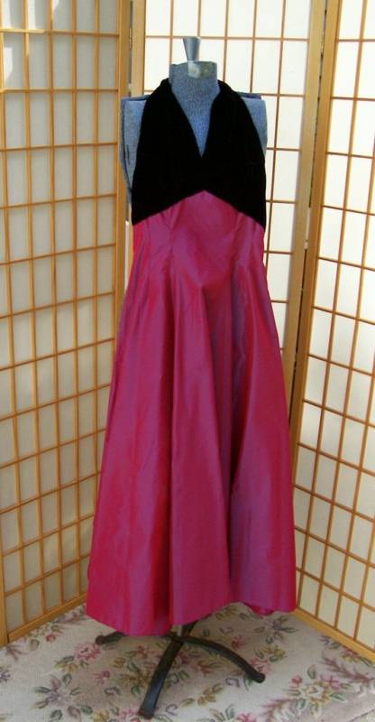 1950S CLASSY Jet Black VELVET HALTER Iridescent Wine TAFFETA Womens PARTY DRESS