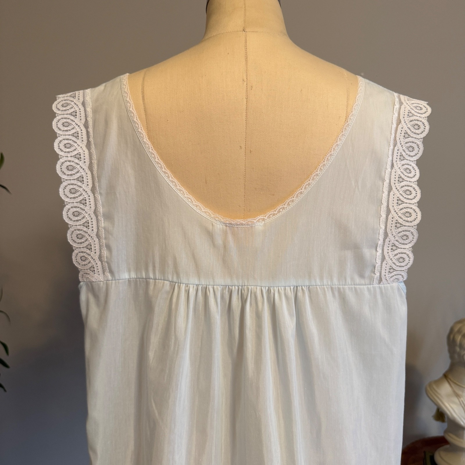 Lady Barbizon Nightgown Womens Vintage Pastel Blue Sleeveless Cottagecore 70’s