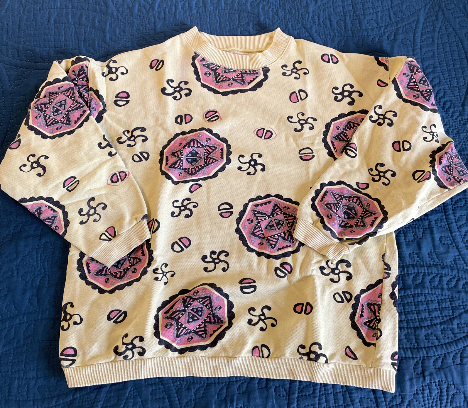 VTG 1990’s Native Sport Union Bay Woman’s Geometric Design Long Sleeve Shirt, S
