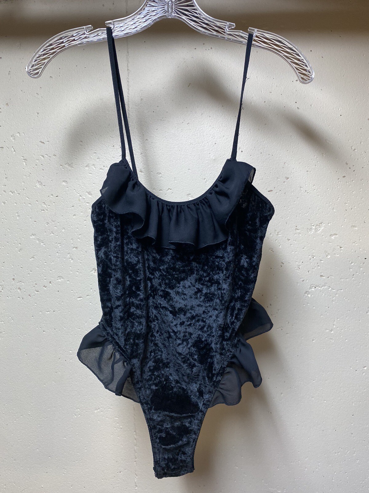 VTG Monique Black Bodysuit Teddy Lingerie Ruffle Silky Velvet Soft Medium