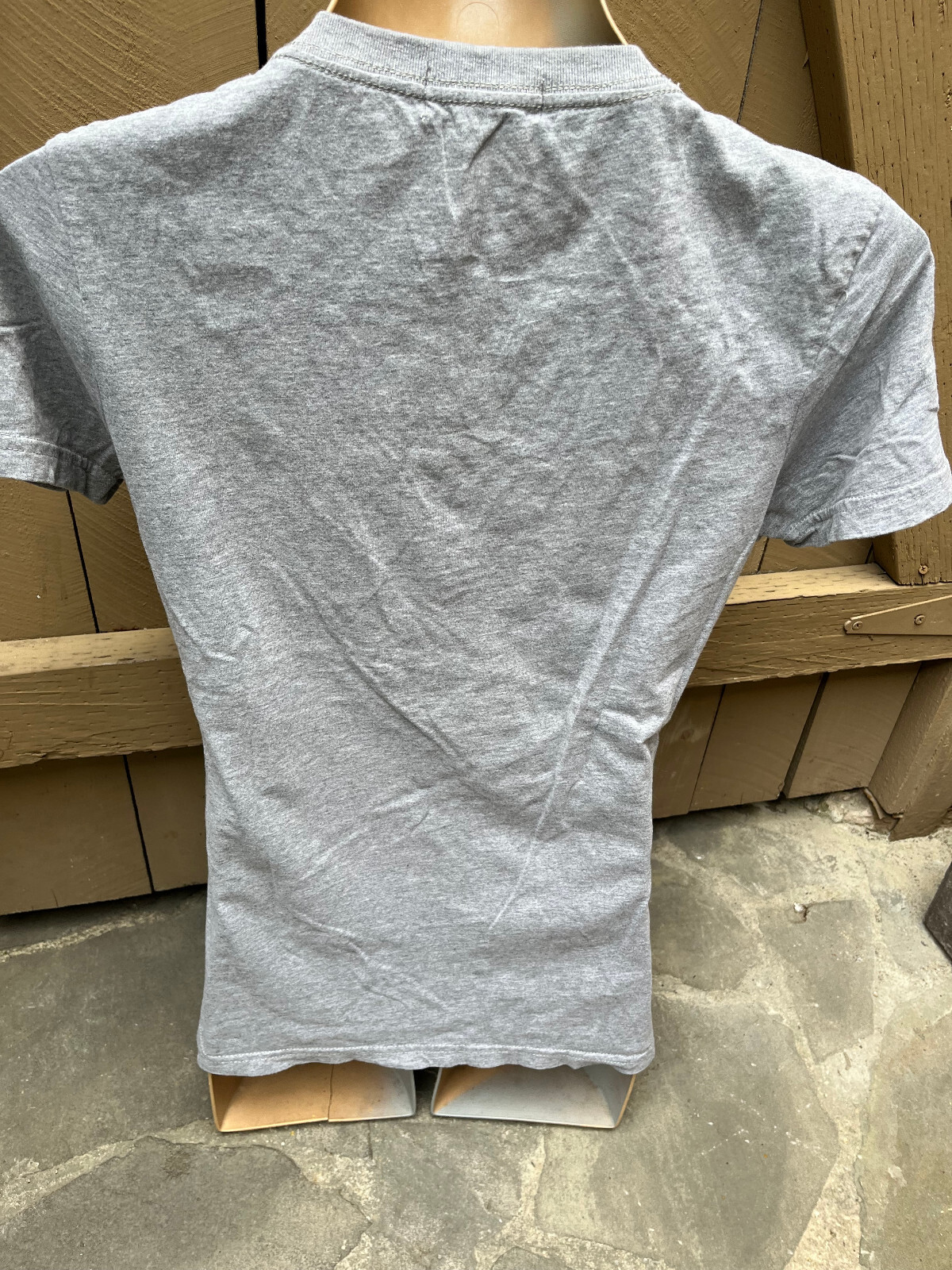 Vintage Rainbow Stitch Rainbow and NY Graphics GRAY Tshirt – Women’s sz XL